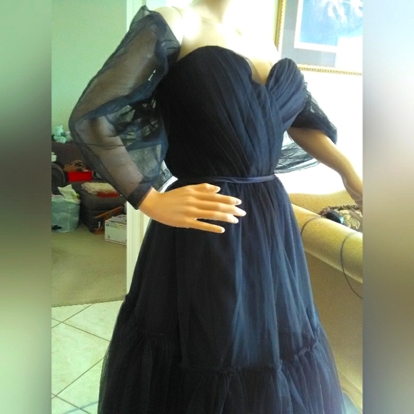 BNWOT BOUTIQUE GOTHIC DRESS TULLE / VERY VERY WIDE BOTTOM CORSET TOP(AMAZING) LG - Picture 3 of 15